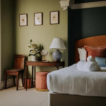 The Pheasant Spacious Georgian With Log Fire And Garden Views Grange-over-Sands