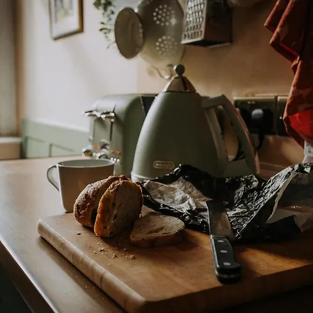 Διαμέρισμα The Pheasant Spacious Georgian With Log Fire And Garden Views Grange-over-Sands