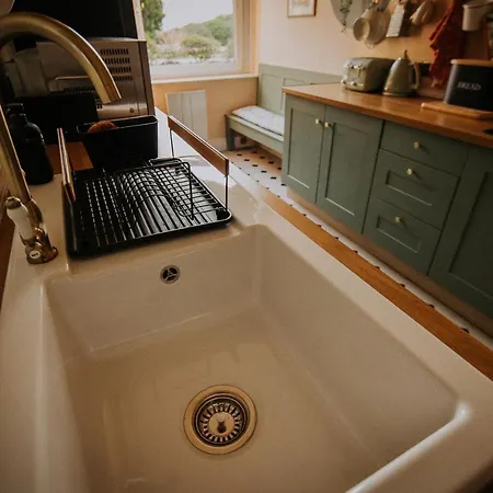 The Pheasant Spacious Georgian With Log Fire And Garden Views