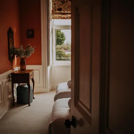 The Pheasant Spacious Georgian With Log Fire And Garden Views