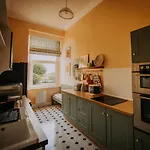 The Pheasant Spacious District Retreat Near Cartmel *