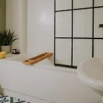 The Pheasant Spacious District Retreat Near Cartmel