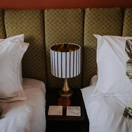 The Pheasant Spacious Georgian With Log Fire And Garden Views * Grange-over-Sands