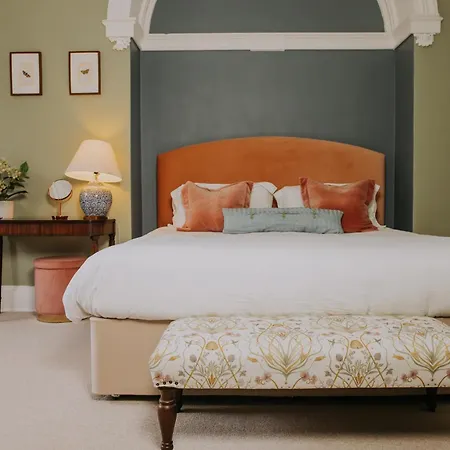 The Pheasant Spacious District Retreat Near Cartmel * 그레인지오버샌즈