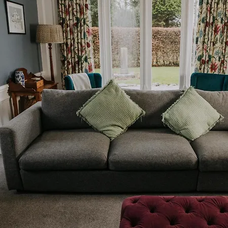 The Pheasant Spacious District Retreat Near Cartmel Grange-over-Sands